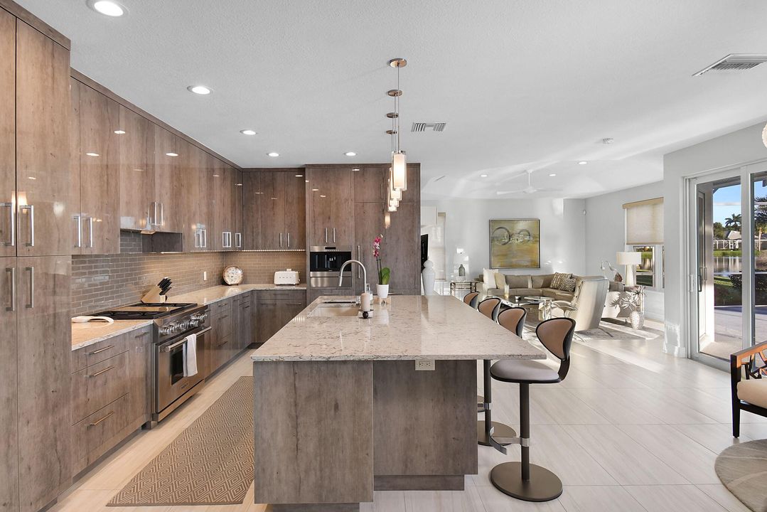 待售: $1,695,000 (3 贝兹, 3 浴室, 2746 平方英尺)