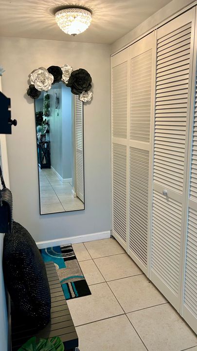 待售: $210,000 (2 贝兹, 2 浴室, 936 平方英尺)