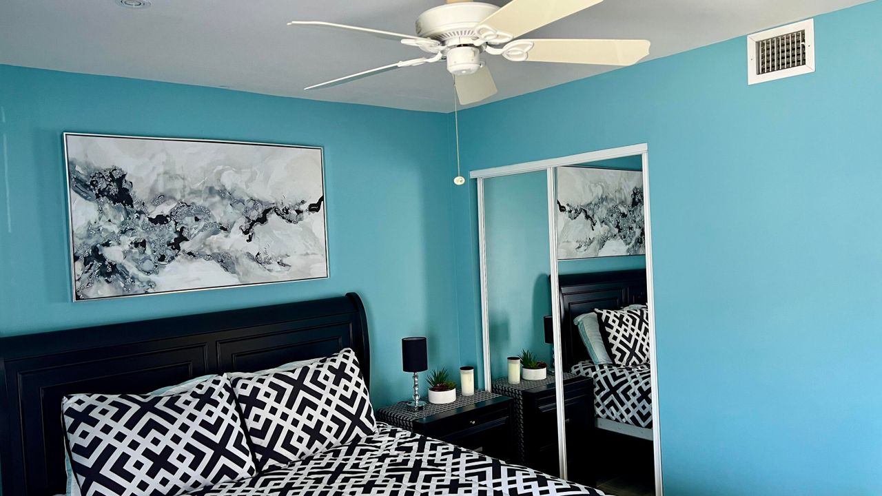 待售: $210,000 (2 贝兹, 2 浴室, 936 平方英尺)