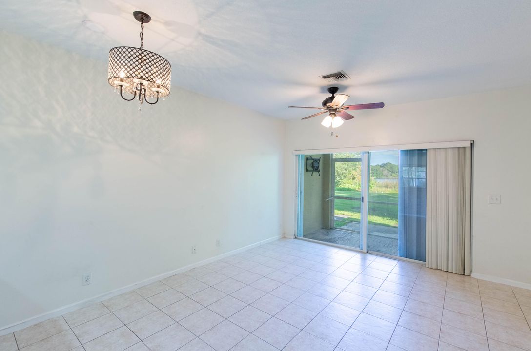 待售: $329,000 (2 贝兹, 2 浴室, 1008 平方英尺)