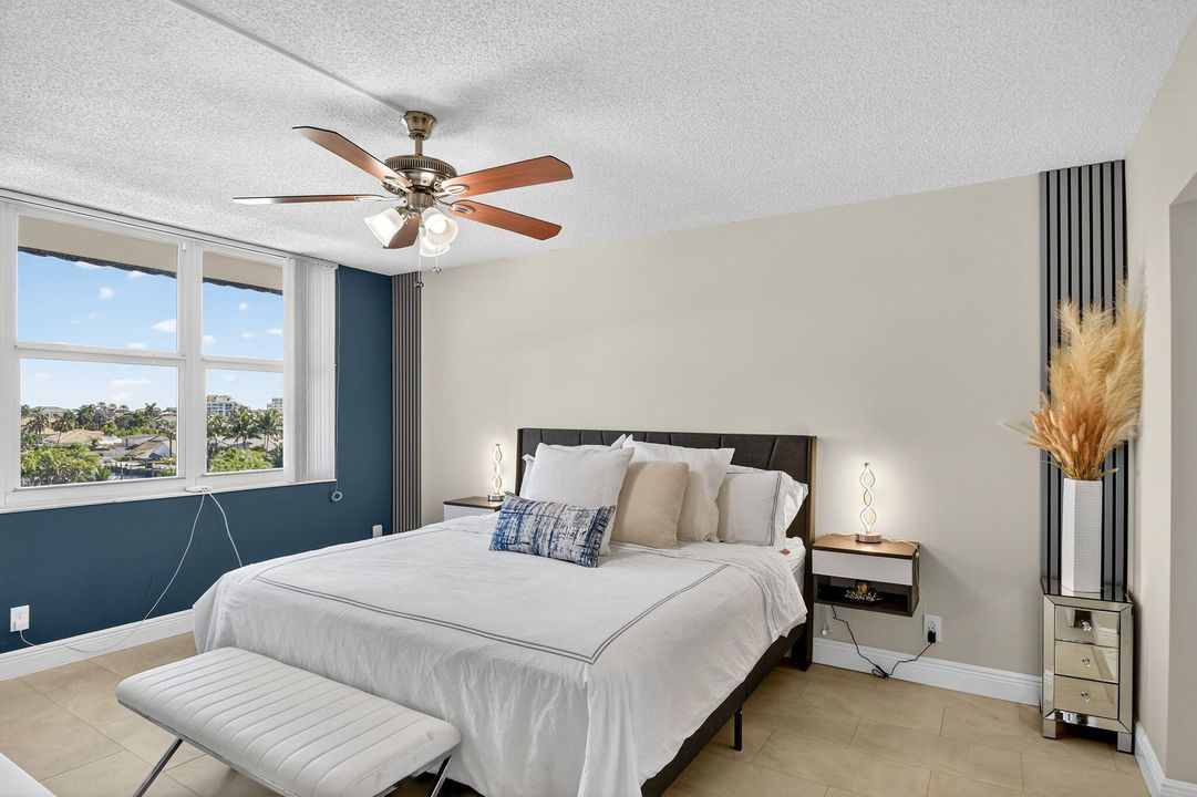 На продажу: $320,000 (2 спален, 2 ванн, 1200 Квадратных фут)