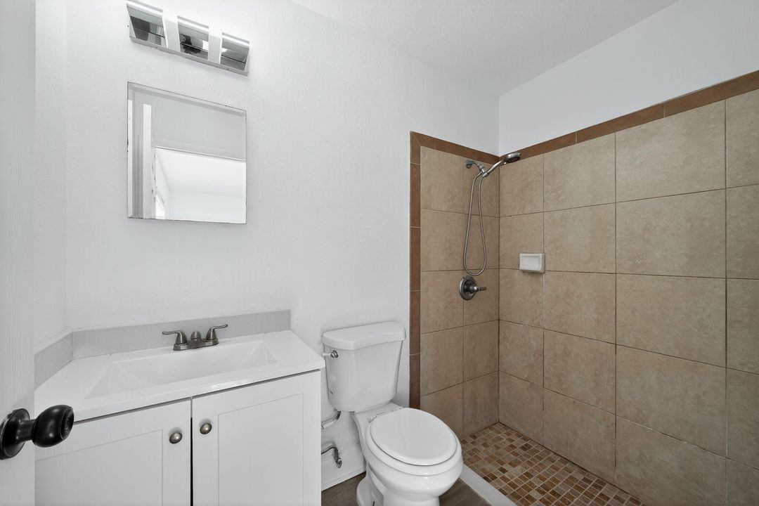 На продажу: $310,000 (3 спален, 2 ванн, 1000 Квадратных фут)