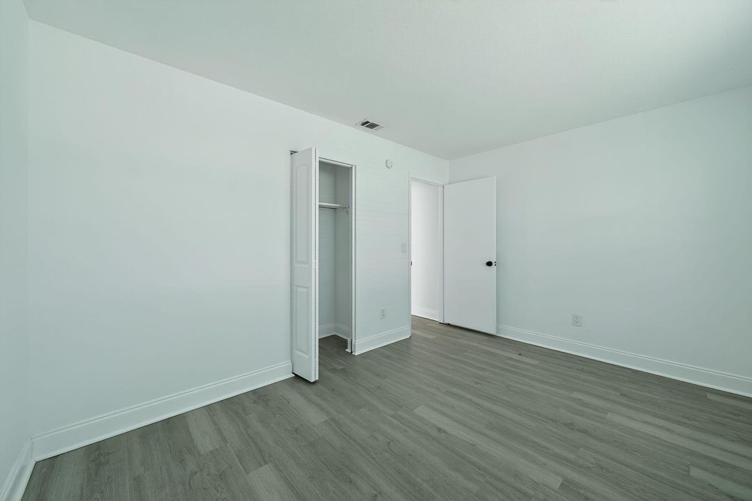 На продажу: $310,000 (3 спален, 2 ванн, 1000 Квадратных фут)