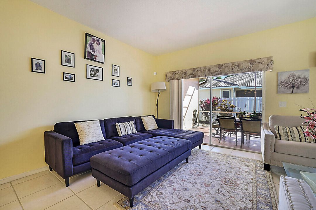 Active With Contract: $530,000 (4 beds, 2 baths, 2079 Square Feet)