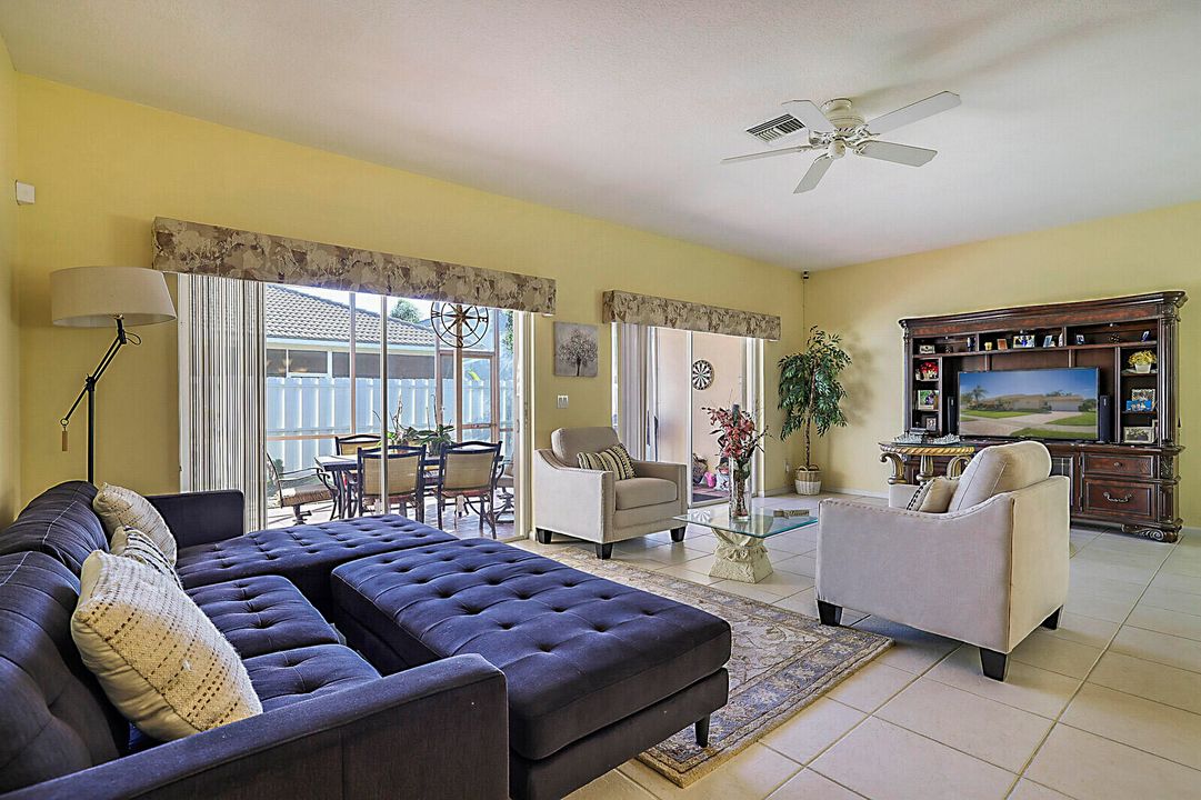 Active With Contract: $530,000 (4 beds, 2 baths, 2079 Square Feet)