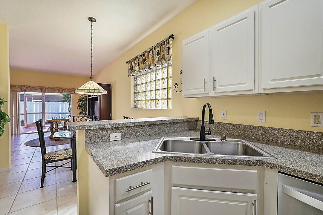 Active With Contract: $530,000 (4 beds, 2 baths, 2079 Square Feet)