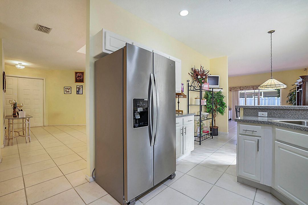 Active With Contract: $530,000 (4 beds, 2 baths, 2079 Square Feet)