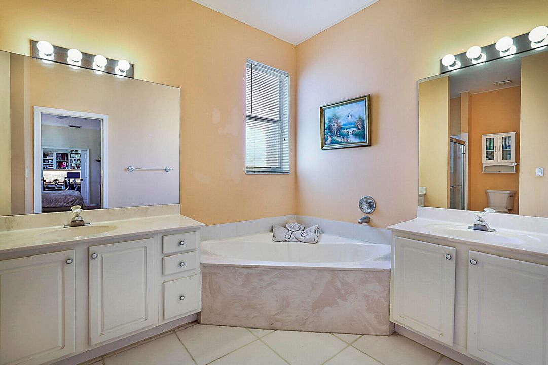 Active With Contract: $530,000 (4 beds, 2 baths, 2079 Square Feet)