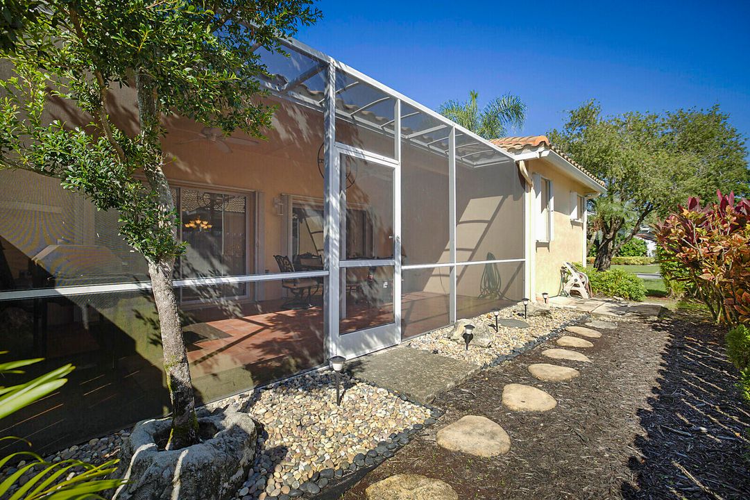 Active With Contract: $530,000 (4 beds, 2 baths, 2079 Square Feet)