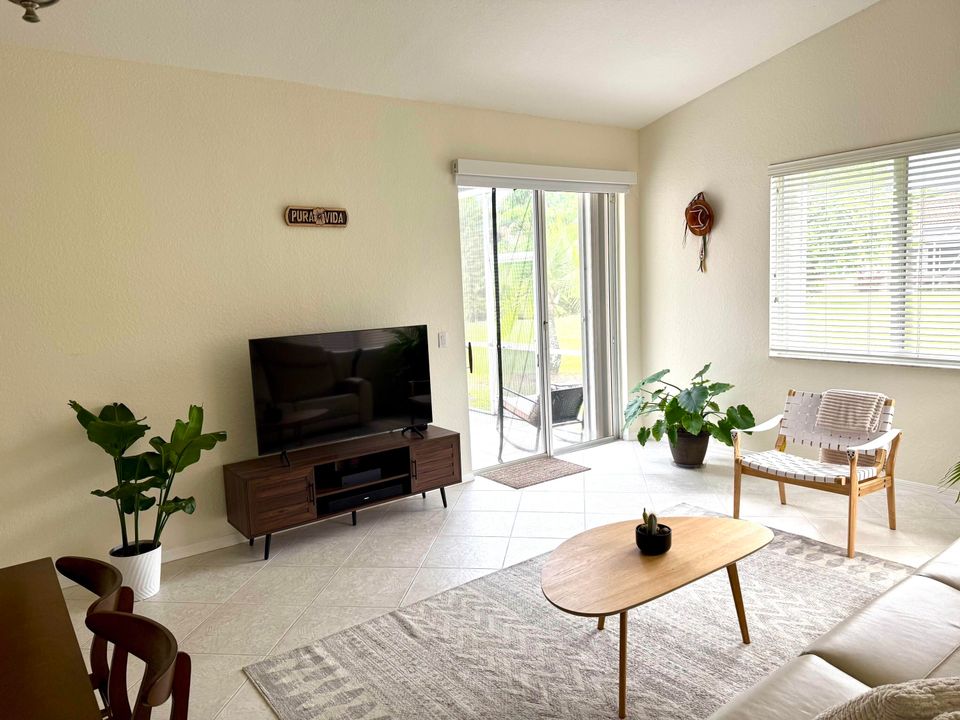 На продажу: $475,000 (3 спален, 2 ванн, 1292 Квадратных фут)