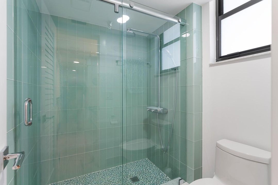 出租: $9,000 (2 贝兹, 2 浴室, 1500 平方英尺)