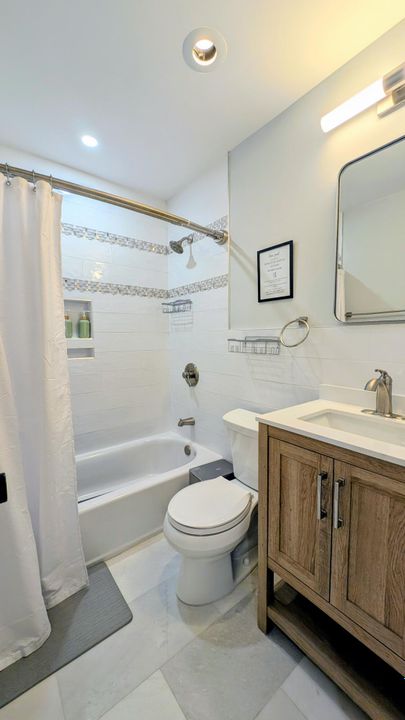 For Rent: $12,500 (3 beds, 3 baths, 2134 Square Feet)