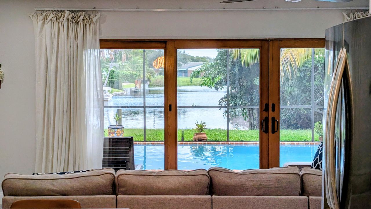 For Rent: $12,500 (3 beds, 3 baths, 2134 Square Feet)