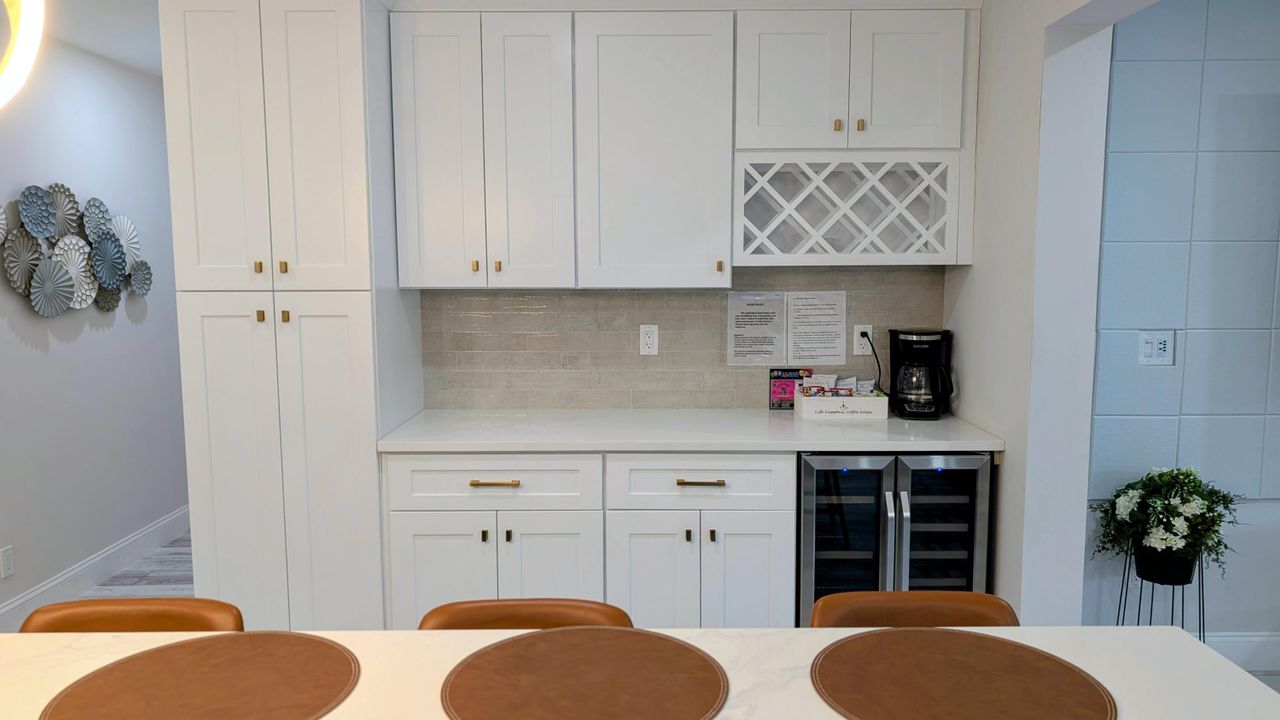 For Rent: $12,500 (3 beds, 3 baths, 2134 Square Feet)