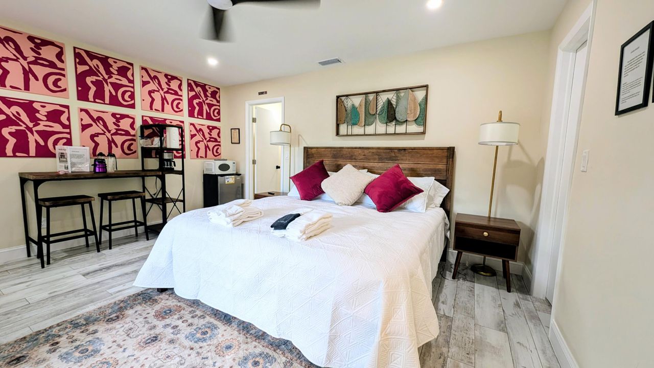 For Rent: $12,500 (3 beds, 3 baths, 2134 Square Feet)