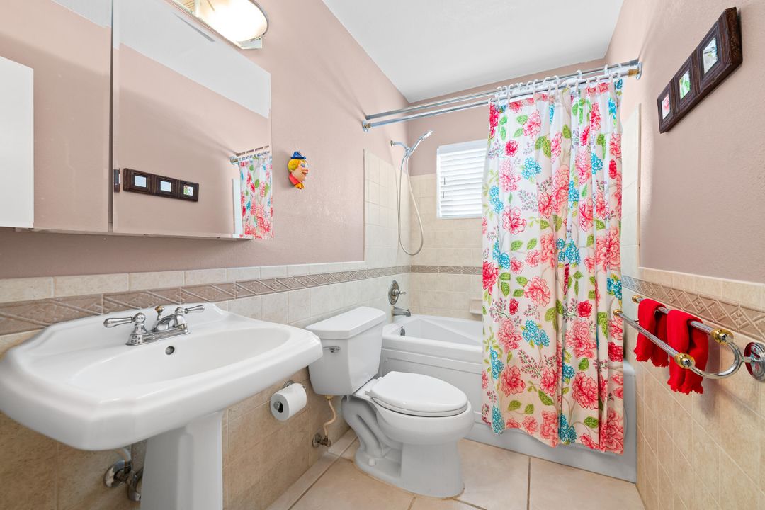 Active With Contract: $649,999 (3 beds, 2 baths, 1829 Square Feet)