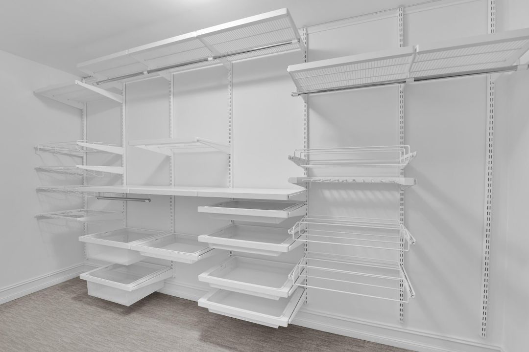 Active With Contract: $995,000 (2 beds, 2 baths, 1816 Square Feet)