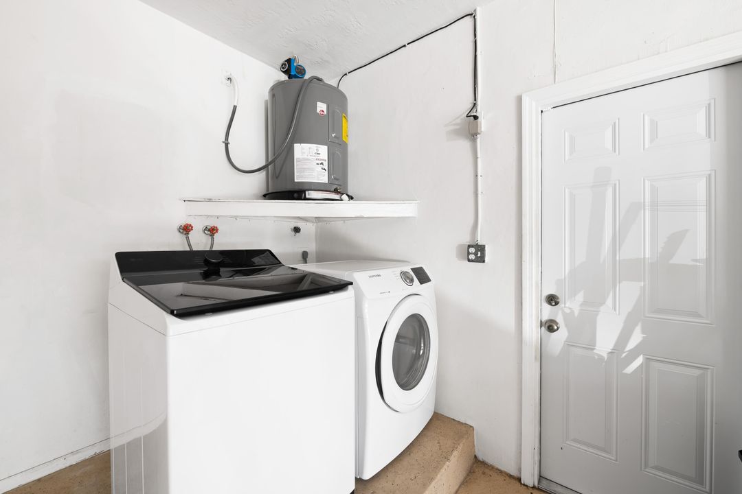 Active With Contract: $649,999 (3 beds, 2 baths, 1829 Square Feet)