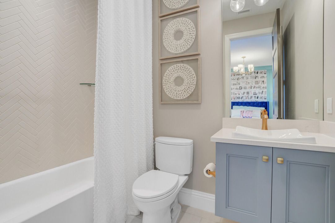 待售: $2,975,000 (4 贝兹, 4 浴室, 4390 平方英尺)