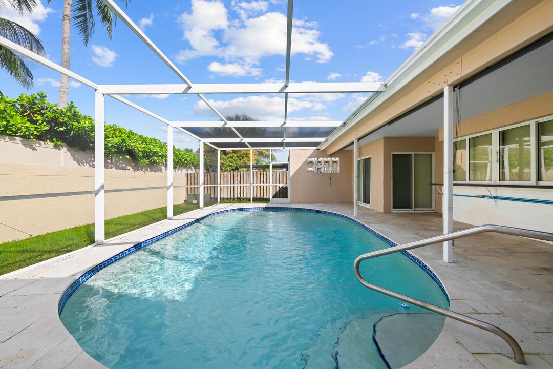 Active With Contract: $649,999 (3 beds, 2 baths, 1829 Square Feet)