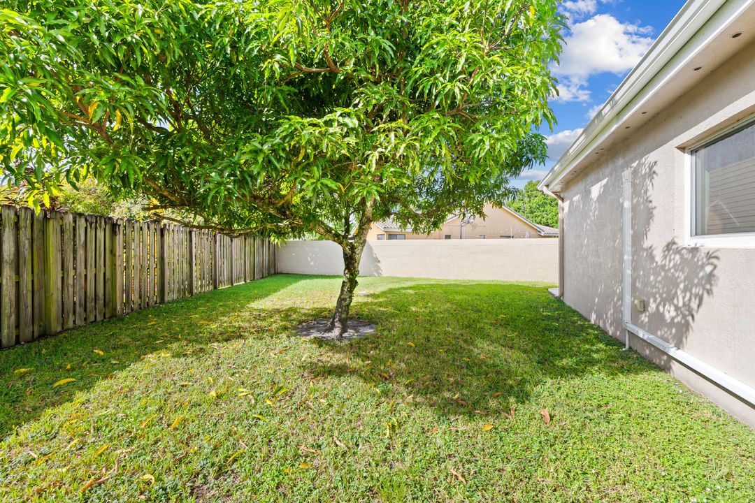 Active With Contract: $649,999 (3 beds, 2 baths, 1829 Square Feet)