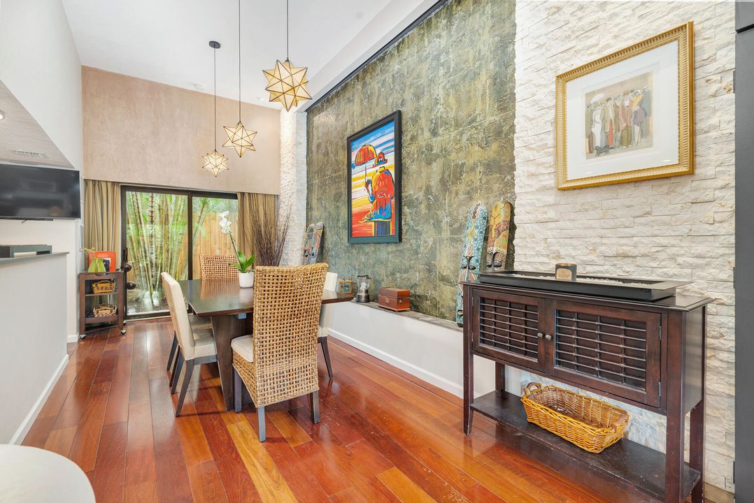 For Sale: $2,195,000 (4 beds, 4 baths, 2480 Square Feet)