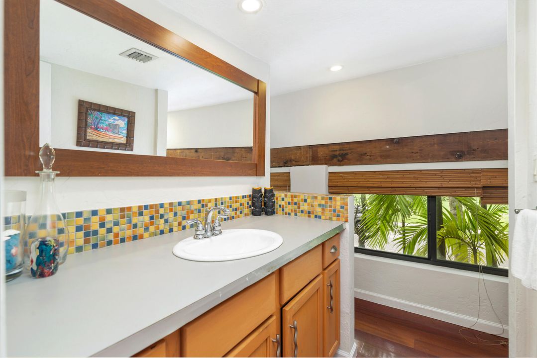 For Sale: $2,195,000 (4 beds, 4 baths, 2480 Square Feet)