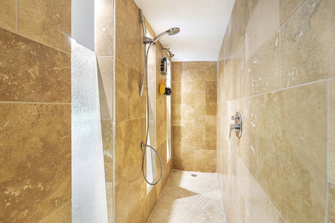 For Sale: $2,195,000 (4 beds, 4 baths, 2480 Square Feet)