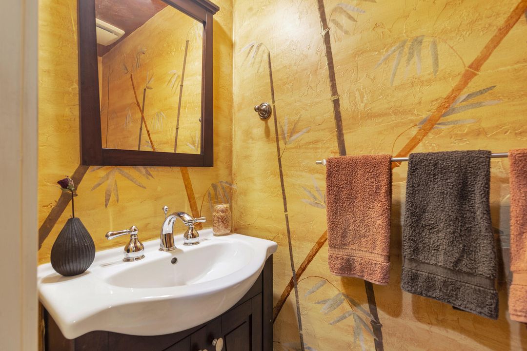 For Sale: $2,195,000 (4 beds, 4 baths, 2480 Square Feet)