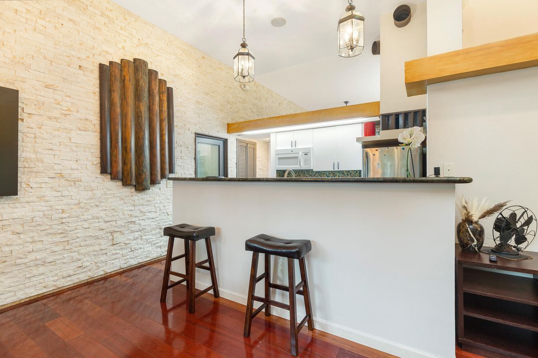 For Sale: $2,195,000 (4 beds, 4 baths, 2480 Square Feet)