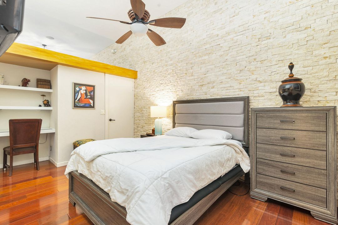 For Sale: $2,195,000 (4 beds, 4 baths, 2480 Square Feet)