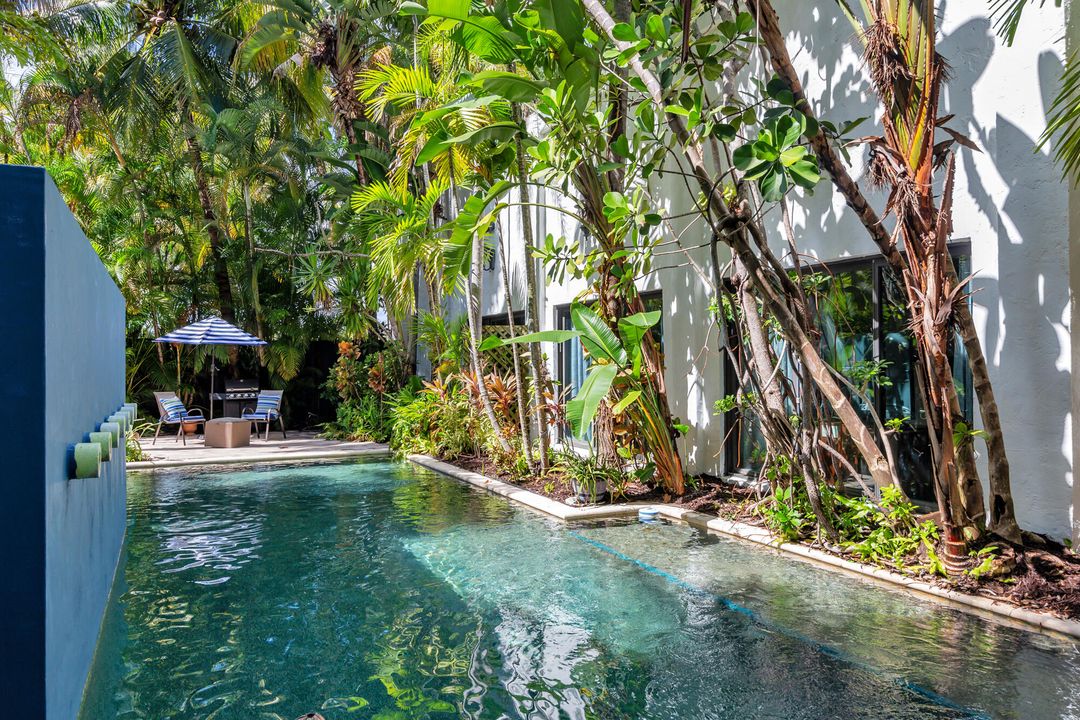 For Sale: $2,195,000 (4 beds, 4 baths, 2480 Square Feet)