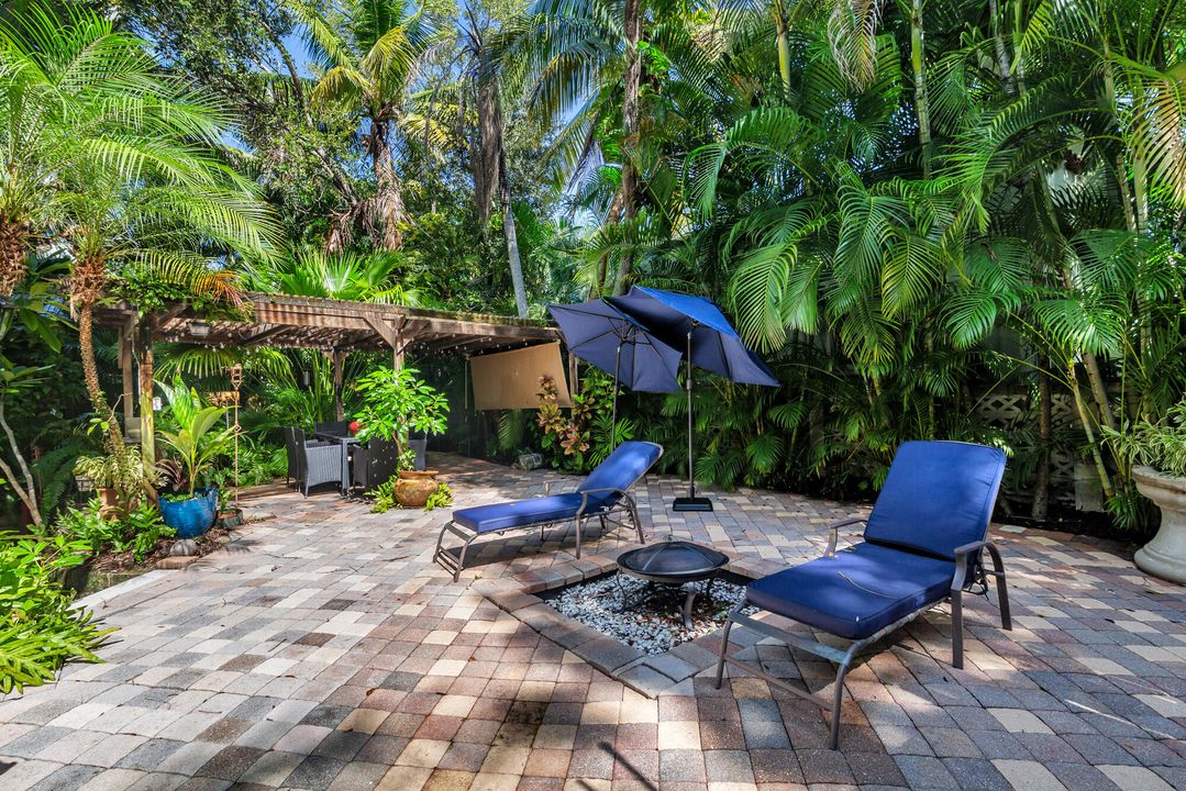 For Sale: $2,195,000 (4 beds, 4 baths, 2480 Square Feet)