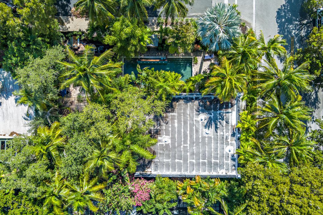 For Sale: $2,195,000 (4 beds, 4 baths, 2480 Square Feet)