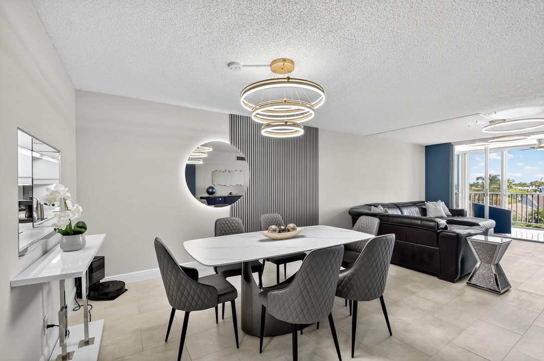 На продажу: $320,000 (2 спален, 2 ванн, 1200 Квадратных фут)