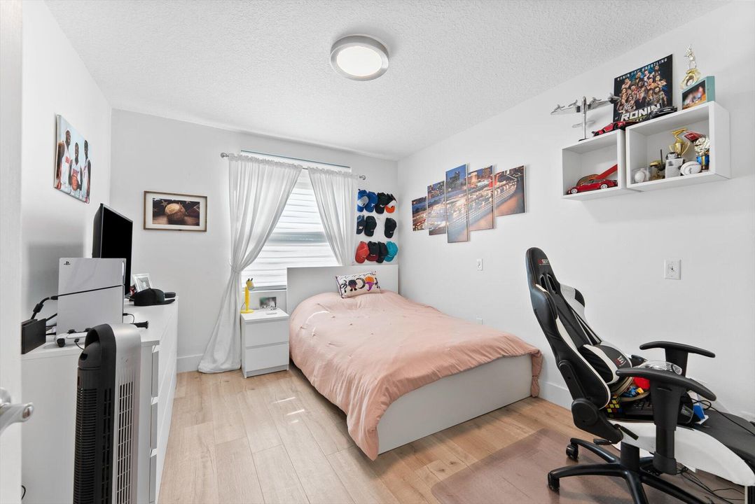 Active With Contract: $675,000 (4 beds, 2 baths, 2060 Square Feet)