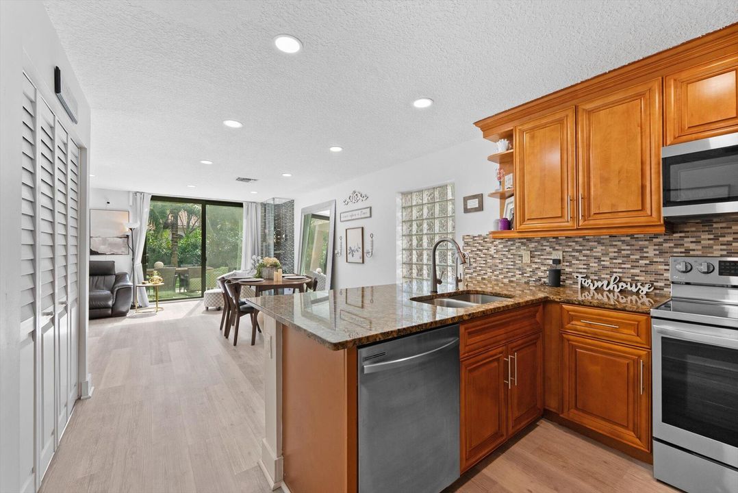 Active With Contract: $675,000 (4 beds, 2 baths, 2060 Square Feet)