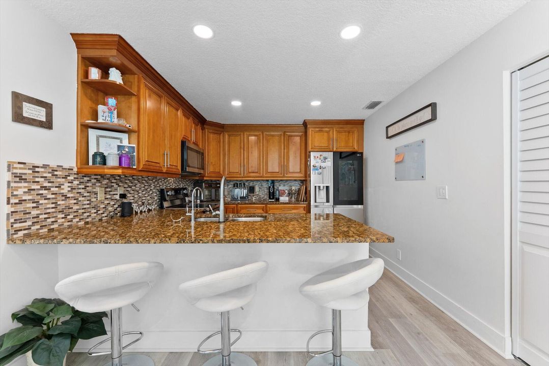 Active With Contract: $675,000 (4 beds, 2 baths, 2060 Square Feet)