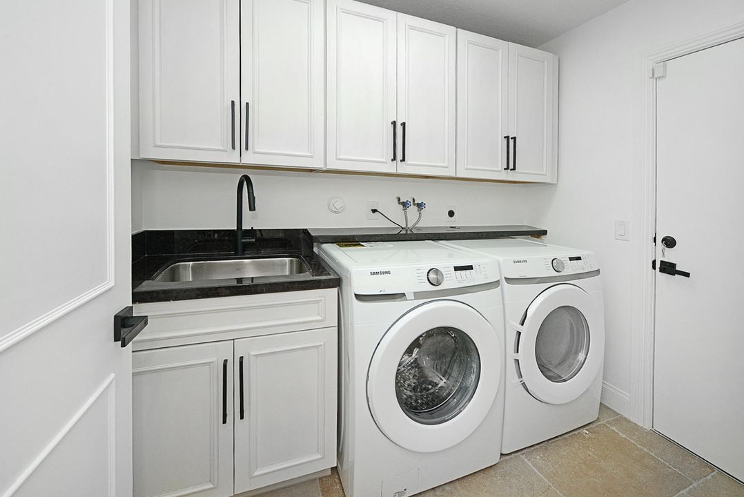 Active With Contract: $2,695,000 (4 beds, 3 baths, 3906 Square Feet)