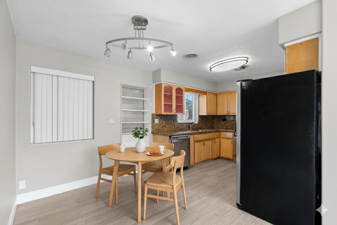 Active With Contract: $499,000 (3 beds, 2 baths, 1450 Square Feet)