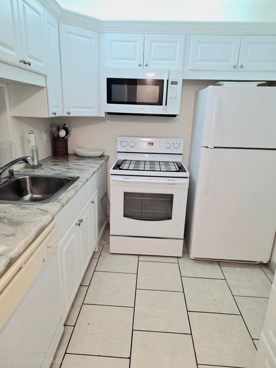 Activo con contrato: $84,000 (1 camas, 1 baños, 644 Pies cuadrados)