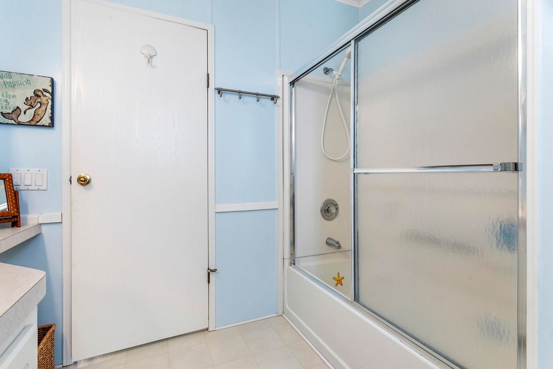 合同活跃: $234,000 (2 贝兹, 2 浴室, 1568 平方英尺)