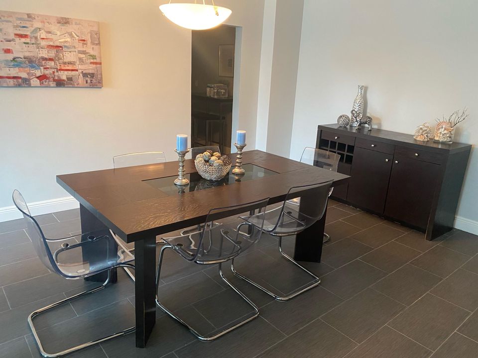 出租: $4,000 (2 贝兹, 2 浴室, 1358 平方英尺)