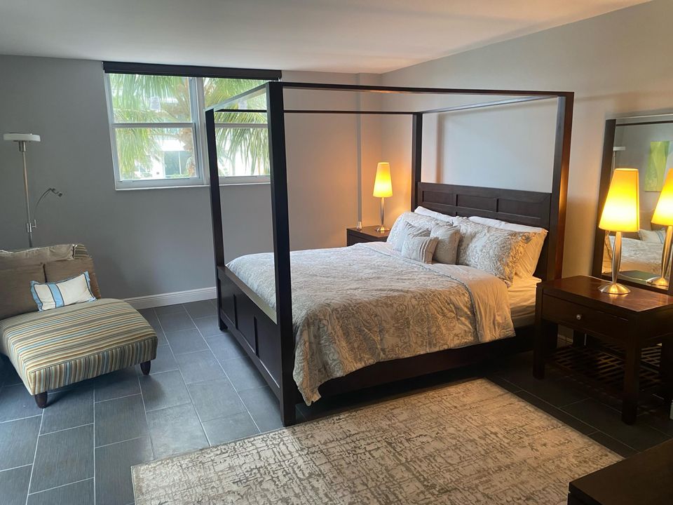 出租: $4,000 (2 贝兹, 2 浴室, 1358 平方英尺)