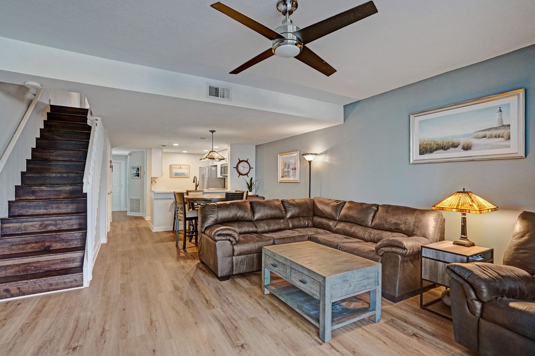 For Sale: $589,000 (3 beds, 2 baths, 1398 Square Feet)