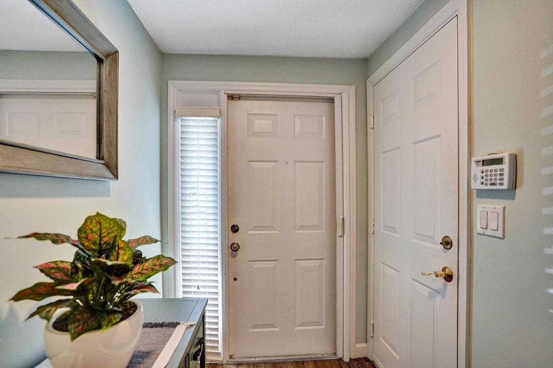 For Sale: $589,000 (3 beds, 2 baths, 1398 Square Feet)