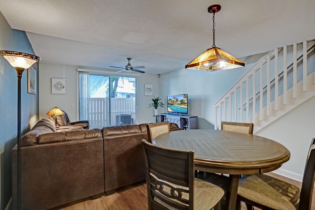 For Sale: $589,000 (3 beds, 2 baths, 1398 Square Feet)