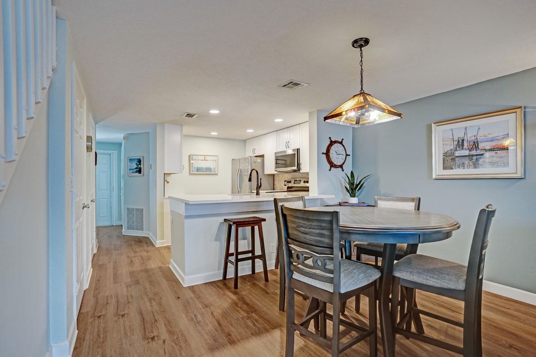 For Sale: $589,000 (3 beds, 2 baths, 1398 Square Feet)