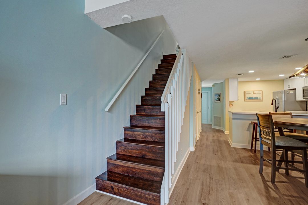 For Sale: $589,000 (3 beds, 2 baths, 1398 Square Feet)