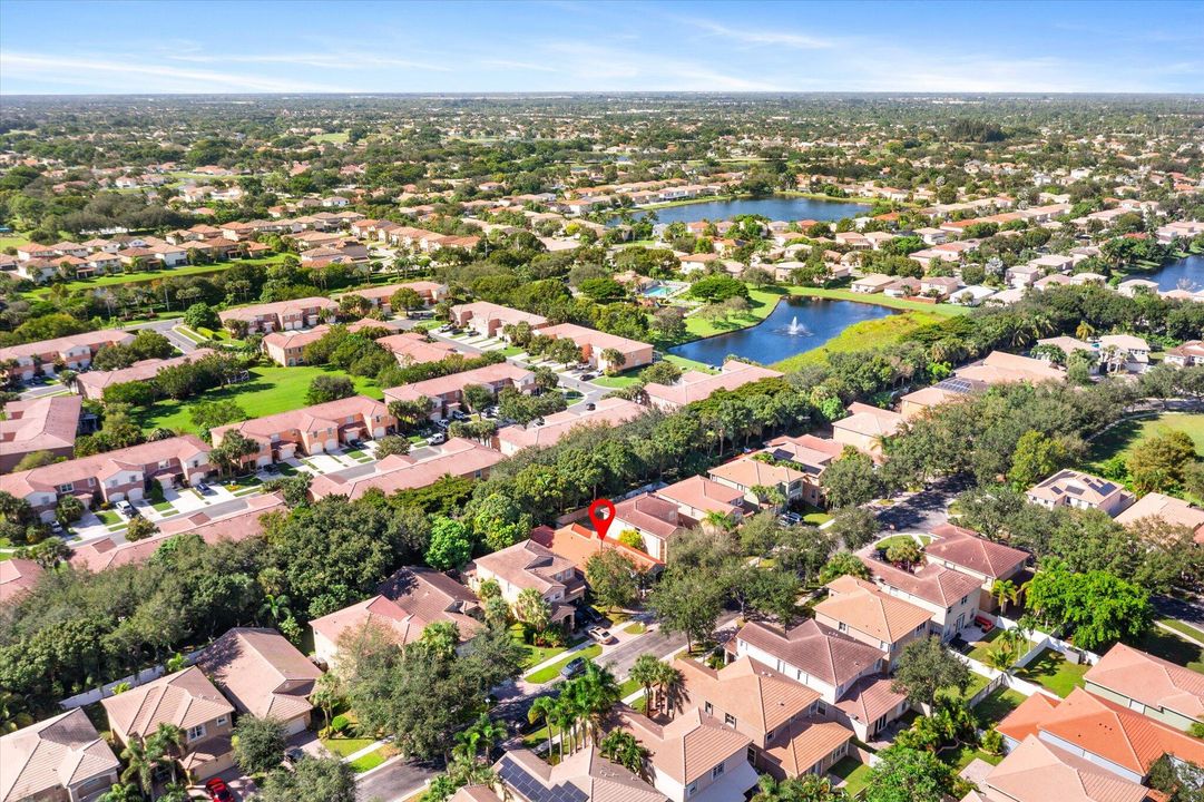 En Venta: $539,000 (3 camas, 2 baños, 2044 Pies cuadrados)